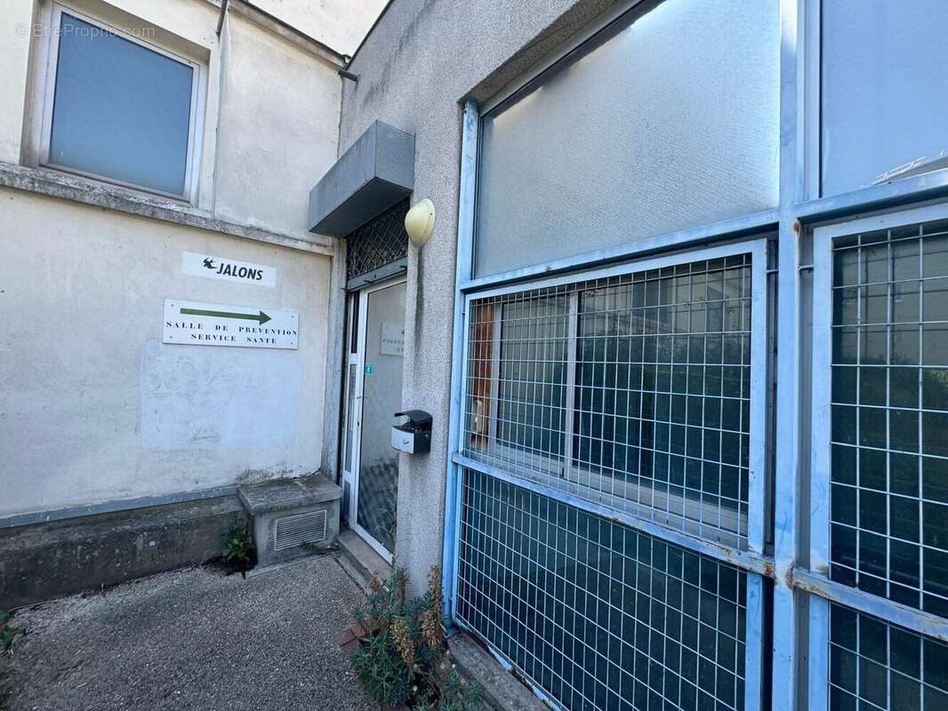 Commerce à GENTILLY