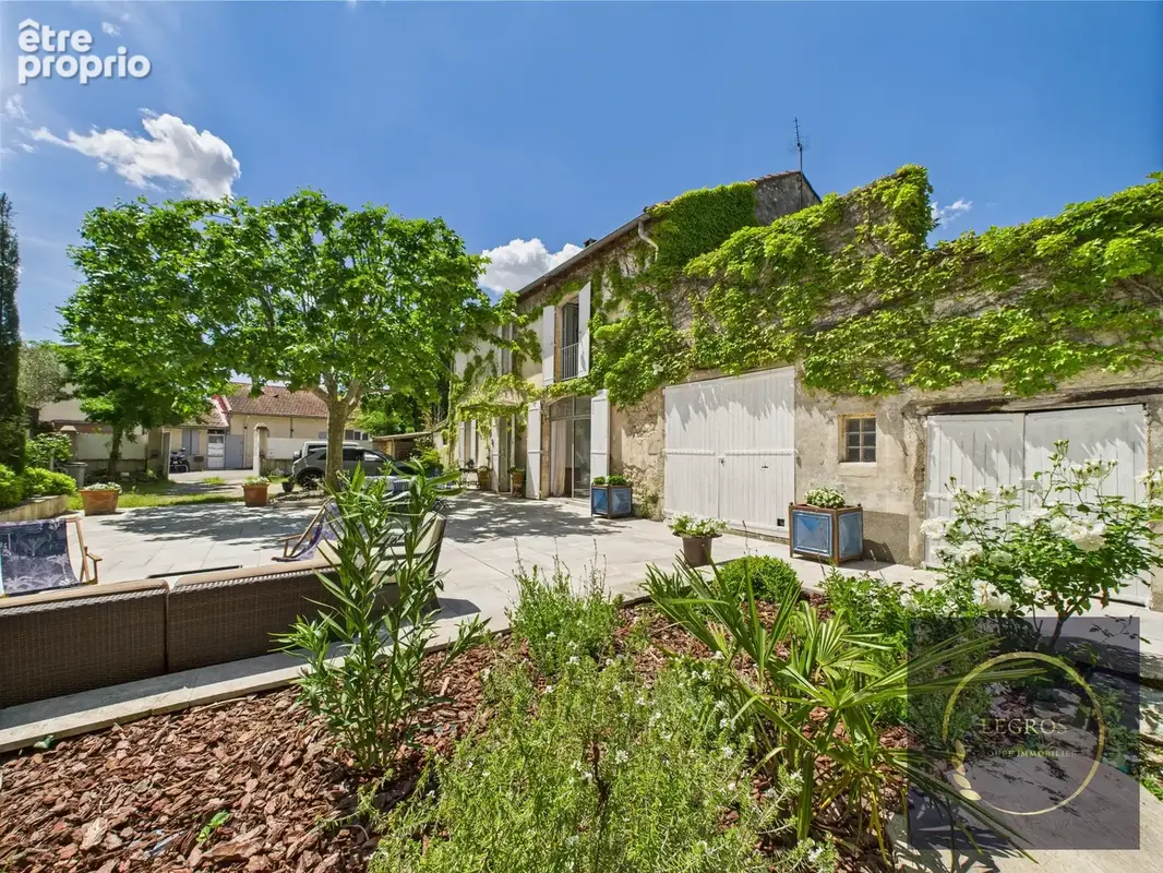 Photo Maison à Noves au prix de 645 000€