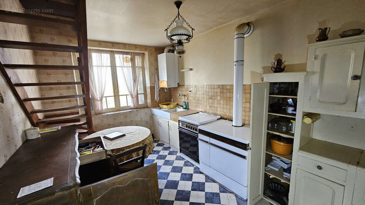 Maison à COUTURE-SUR-LOIR