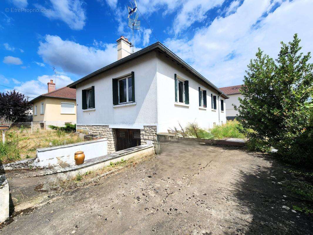 Maison à CHENOVE