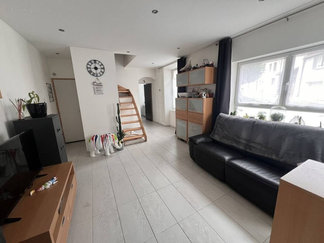 Maison à SAINT-CHERON