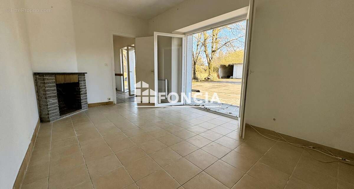 Appartement à OLORON-SAINTE-MARIE