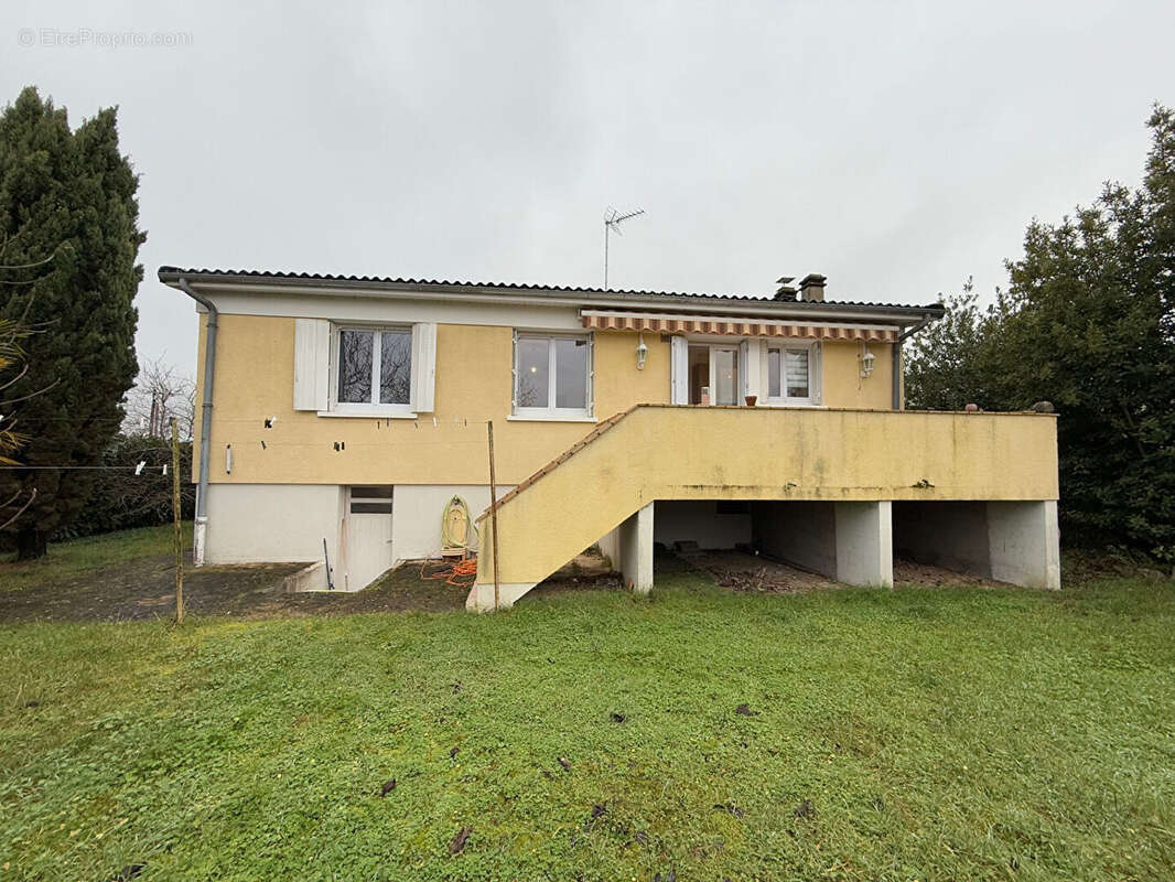 Maison à SAINT-GERMAIN-DU-PUY