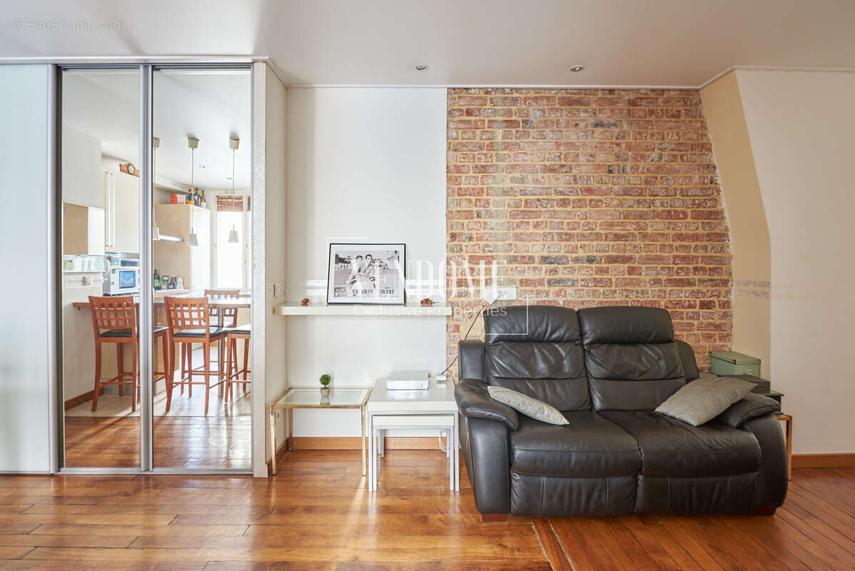 Appartement à PARIS-10E