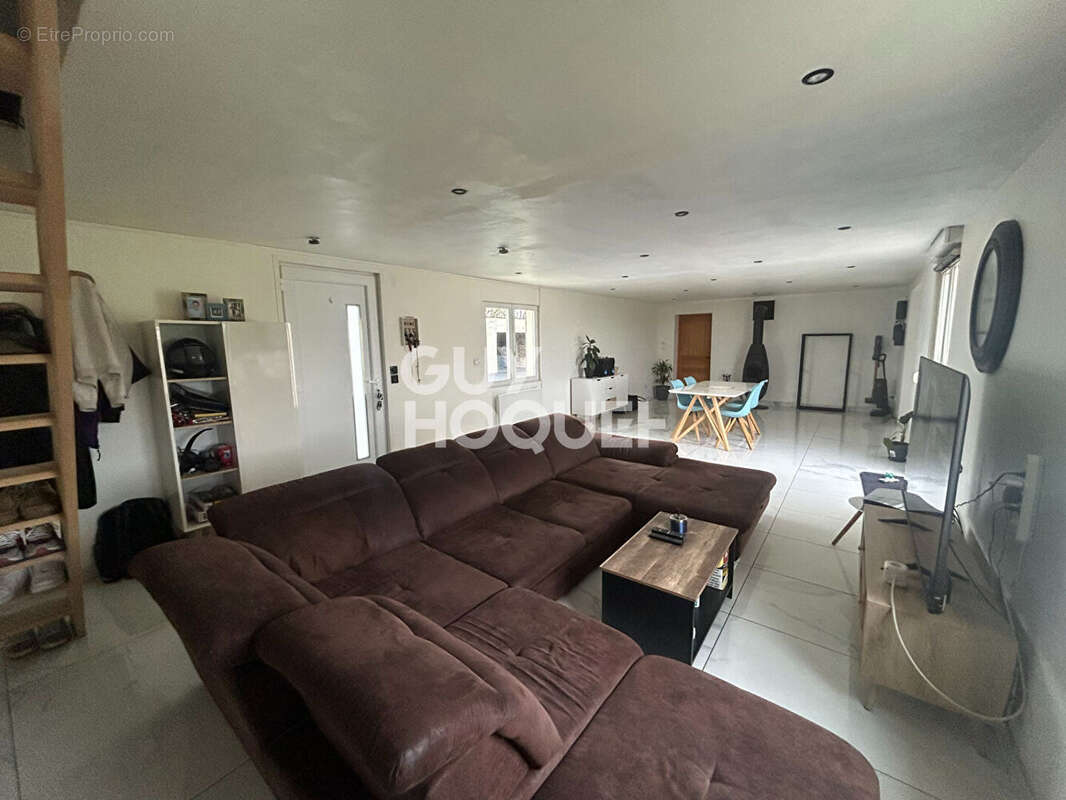 Maison à SAINT-OMER-CAPELLE