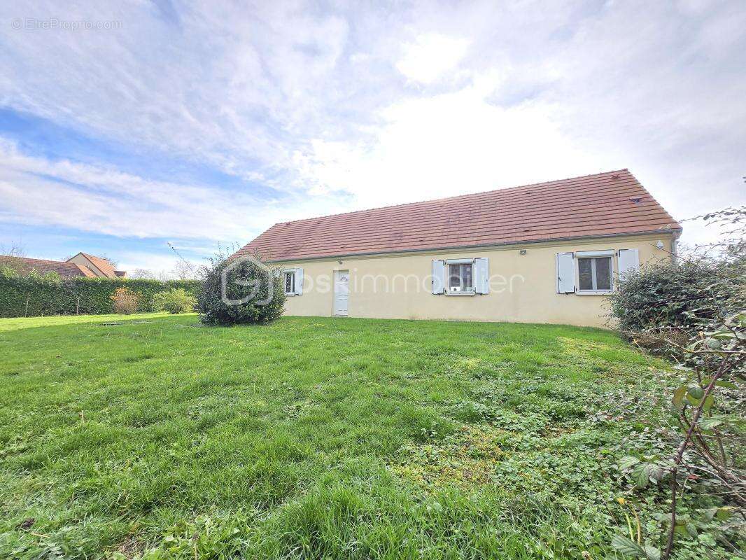 Maison à GERMIGNY-SUR-LOIRE