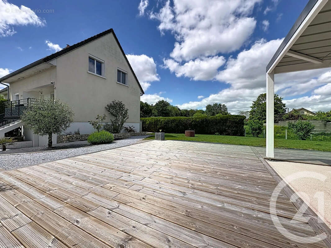 Maison 95 m² à Saint-Parres-Aux-Tertres  - photo 3