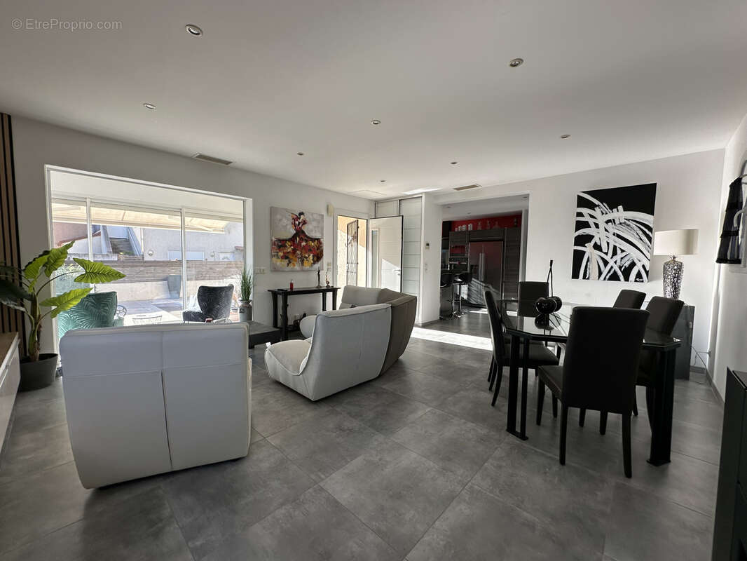 Maison à LATOUR-BAS-ELNE