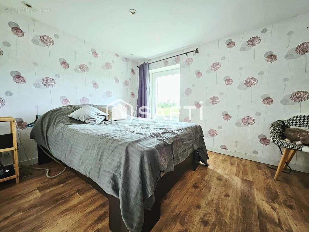 Maison 125 m² à Neuilly-La-Foret  - photo 7