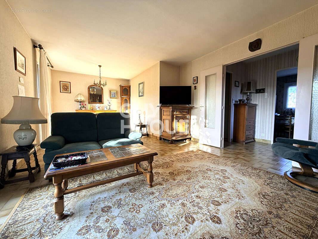 Maison à SAINT-LAURENT-D'AGNY