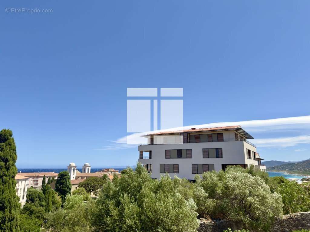 Appartement à L'ILE-ROUSSE