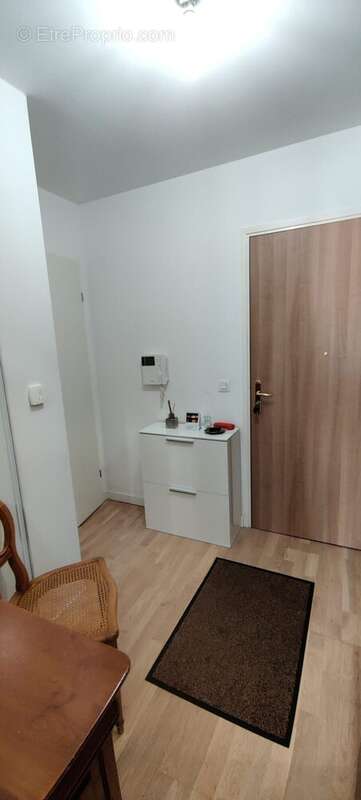 Appartement à LES CLAYES-SOUS-BOIS