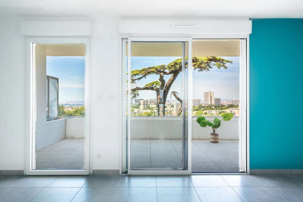 Appartement à MARSEILLE-9E