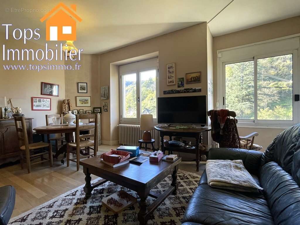 Appartement à VILLEFRANCHE-DE-ROUERGUE