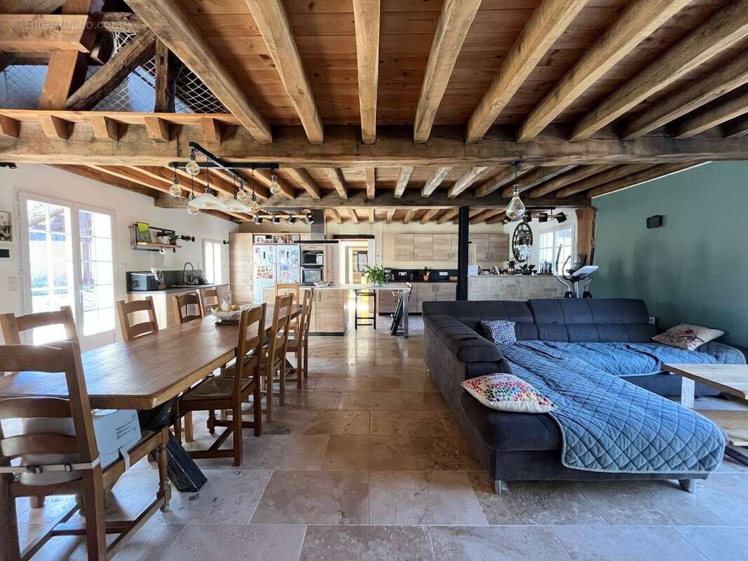 Maison à LAMONZIE-MONTASTRUC