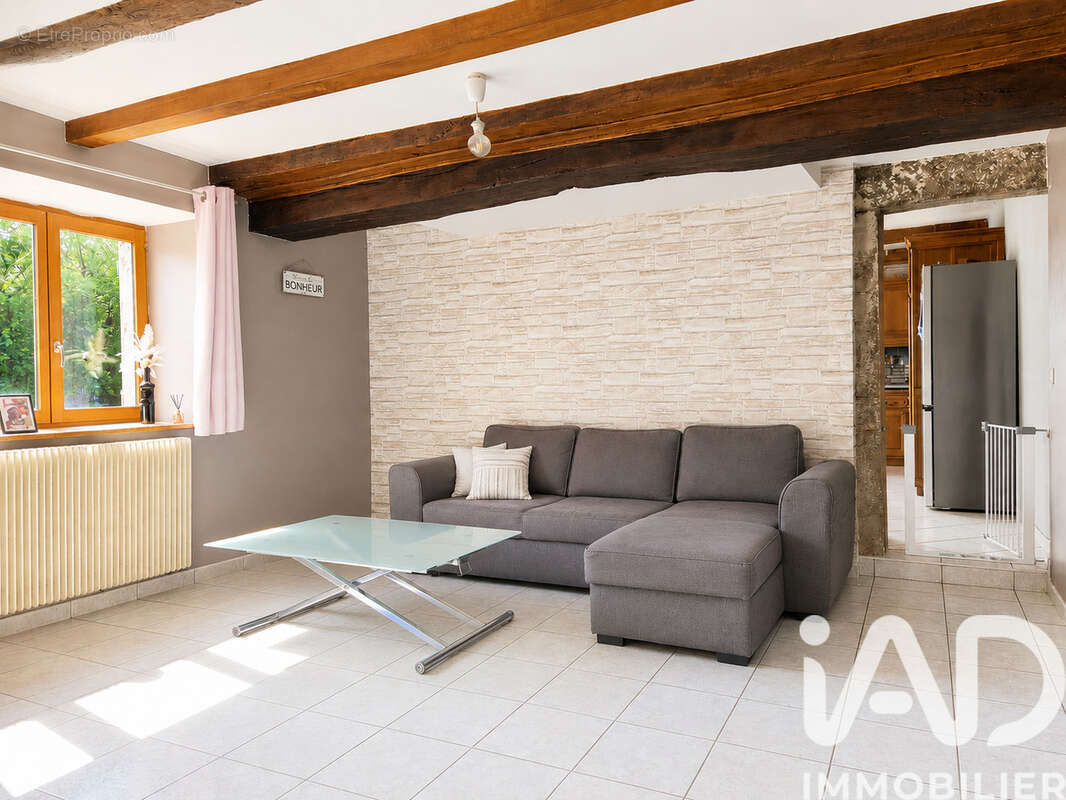 Photo 2 - Maison à BOURGUIGNON-LES-LA-CHARITE