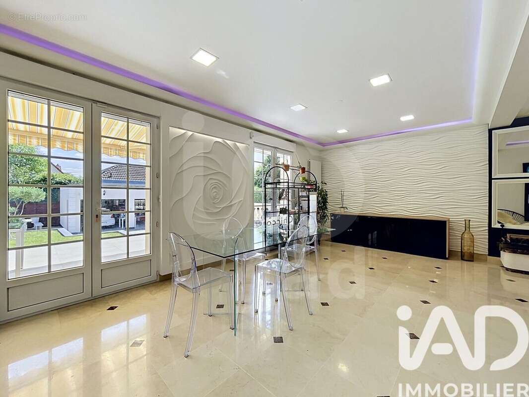 Maison 313 m² à Bry-Sur-Marne  - photo 4