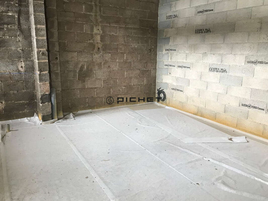 Appartement à OBJAT