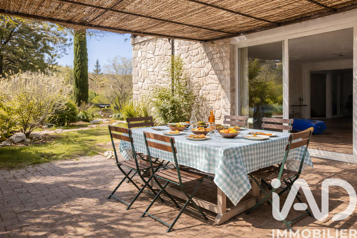 Photo 3 - Maison à VAISON-LA-ROMAINE