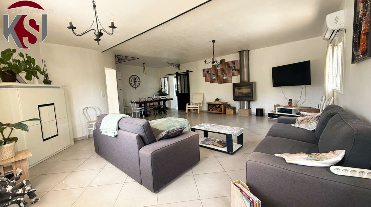 Maison à SAINT-MAXIMIN-LA-SAINTE-BAUME