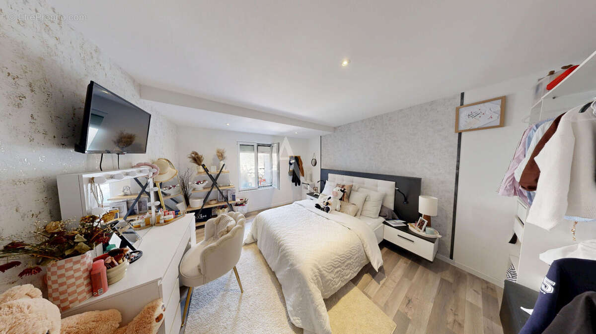 Maison à Salsigne avec 5 chambres et jardin - photo 13