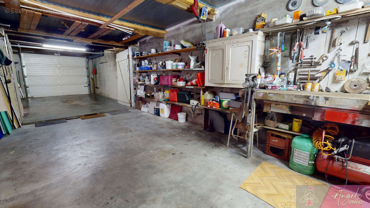Immeuble de rapport a dole - 2 logements independants + garage + jardin - photo 20