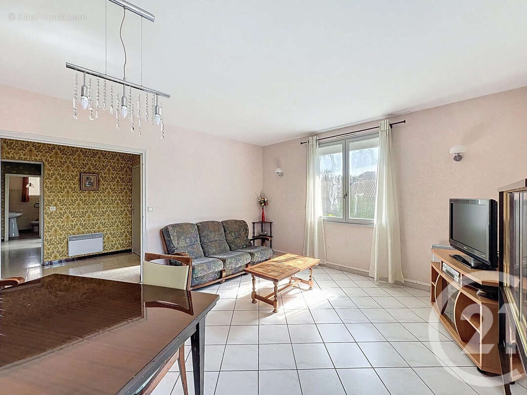 Maison à PREIGNAN