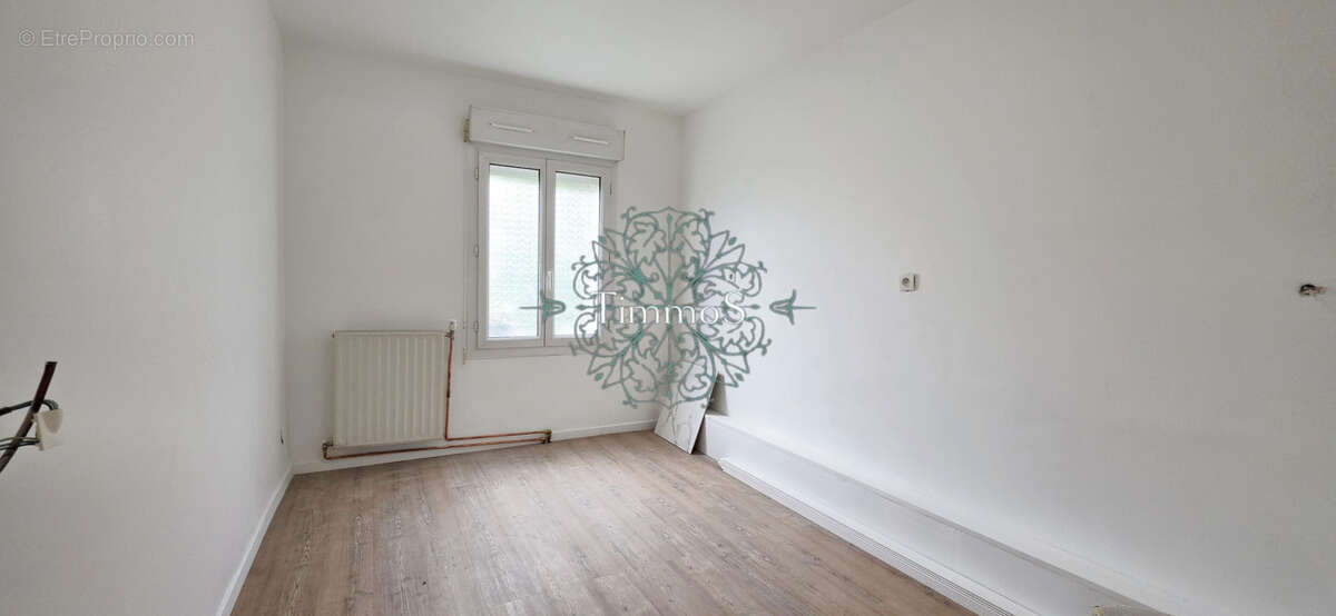 Chambly - Appartement 2 pièces avec jardin privatif, garage et parking - photo 2