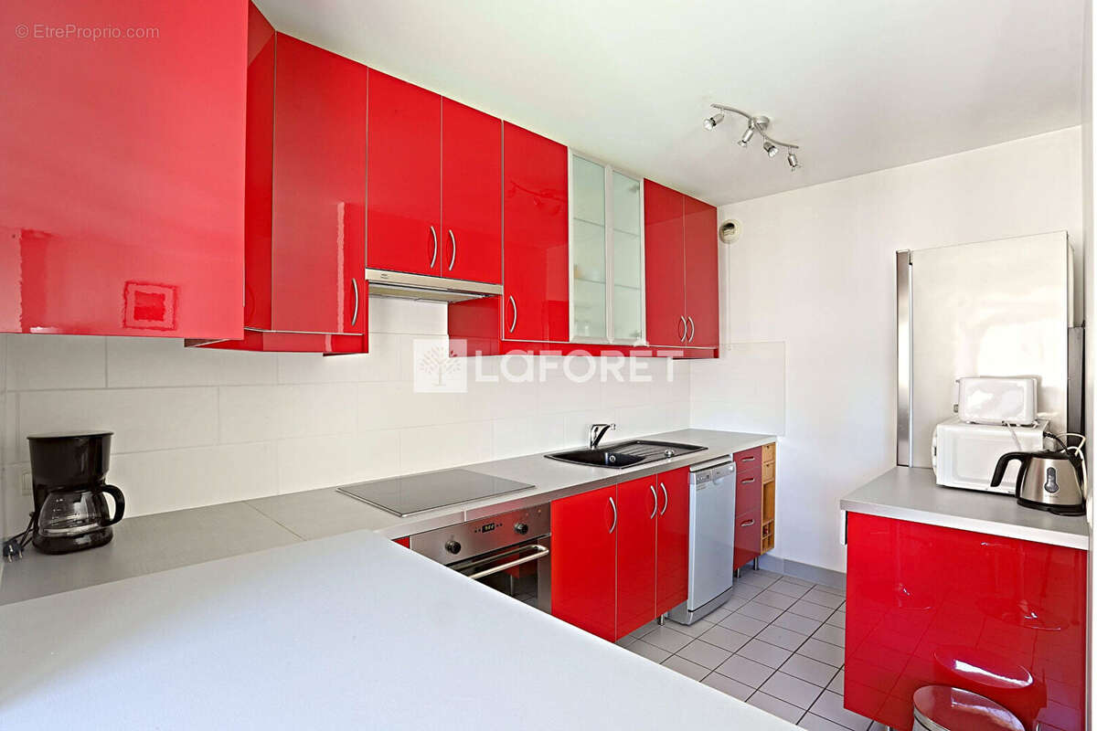 Appartement à PARIS-14E
