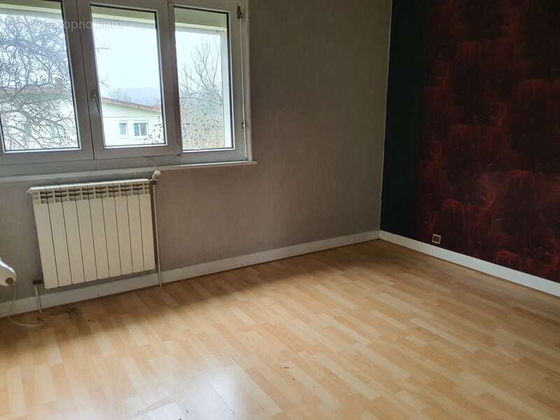 Maison à CONTREXEVILLE