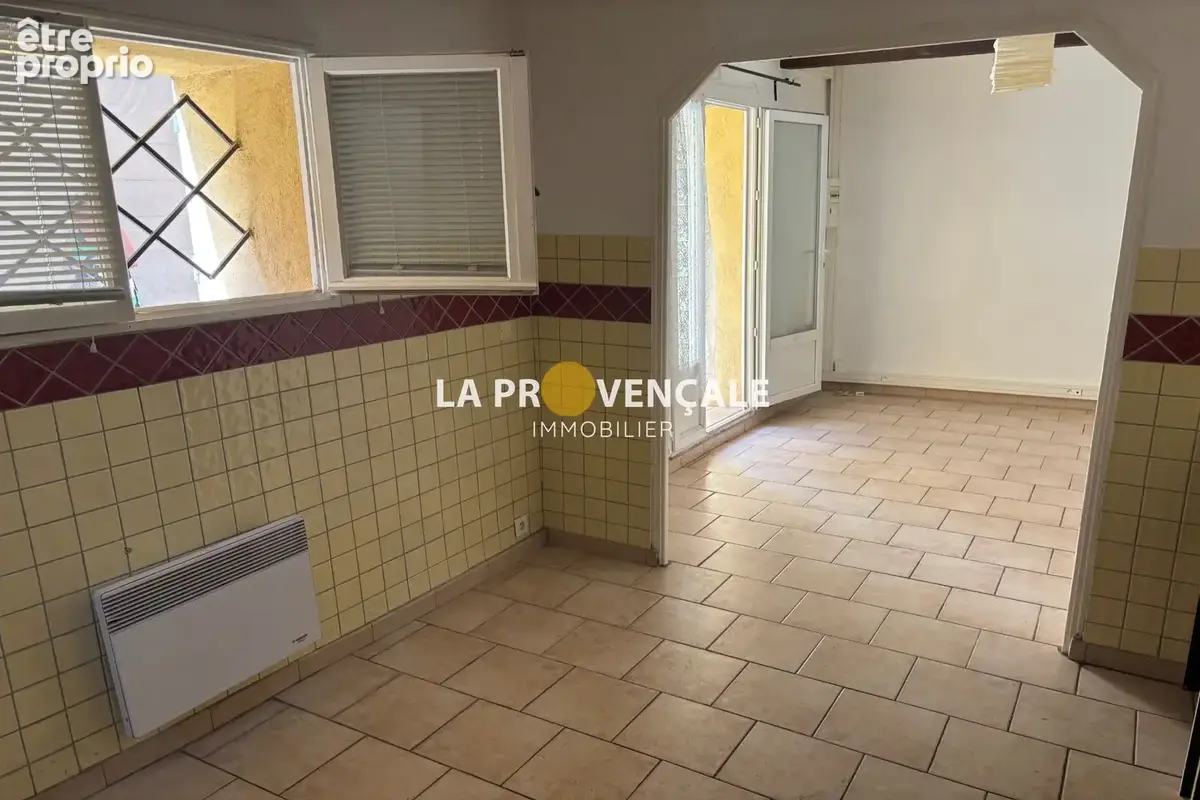 Maison 50 m² à Greasque  - photo 2
