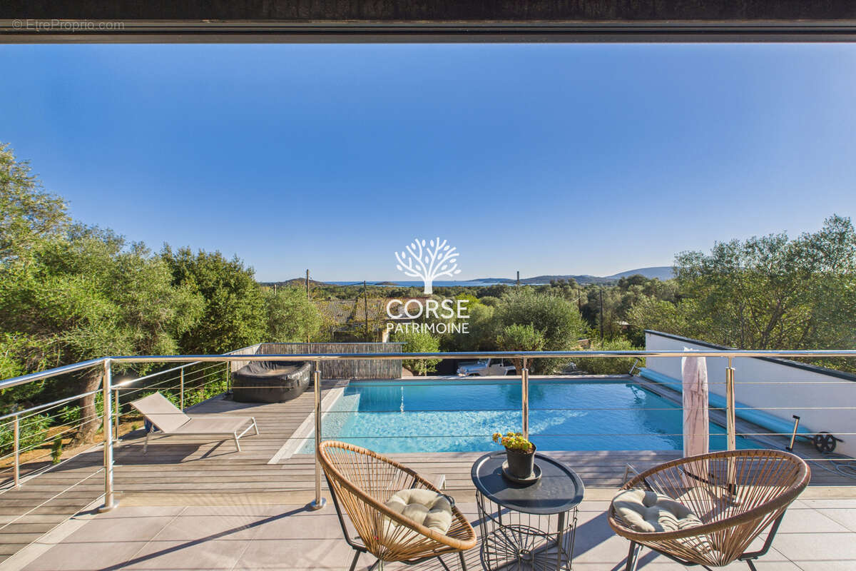 Maison à PORTO-VECCHIO