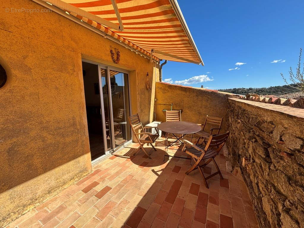 Maison à LA GARDE-FREINET