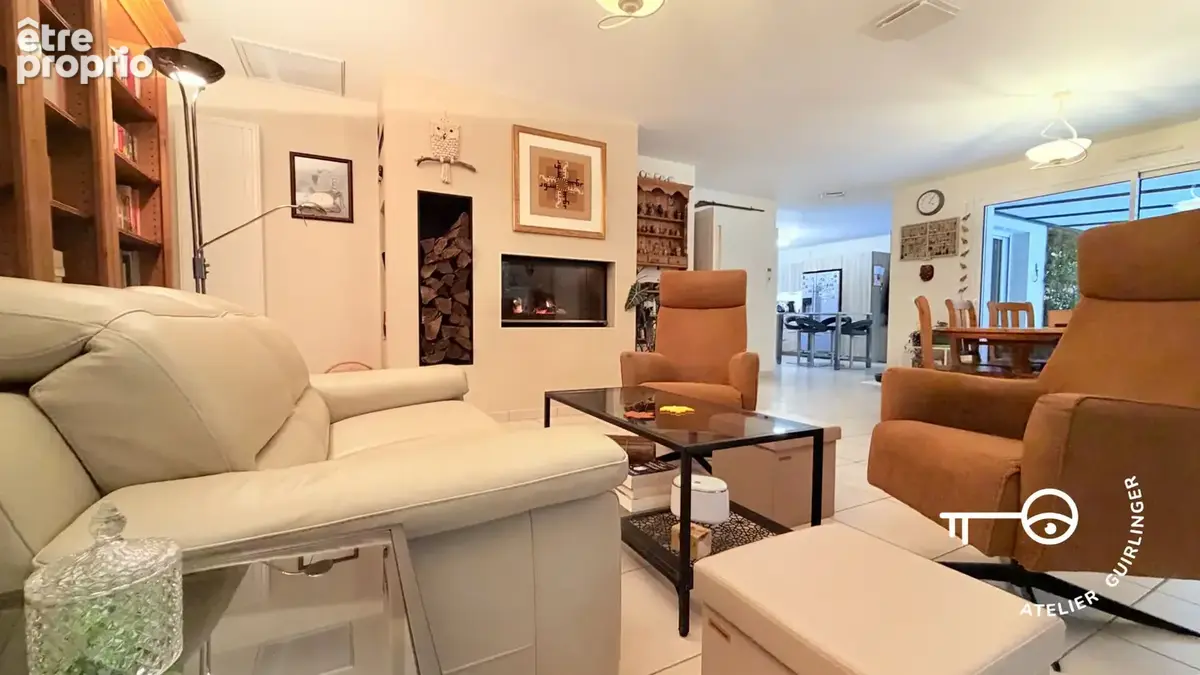 Offrez-vous le confort d'une maison moderne au coeur d'un environnement idyllique et verdoyant. - photo 6