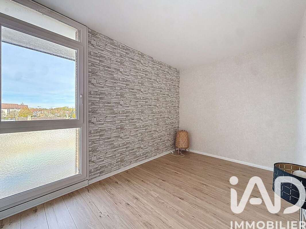 Photo 9 - Appartement à BRIE-COMTE-ROBERT