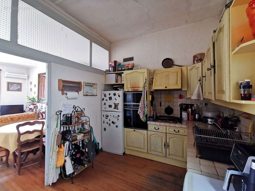 appartement  intra muros t3 1er etage - photo 7