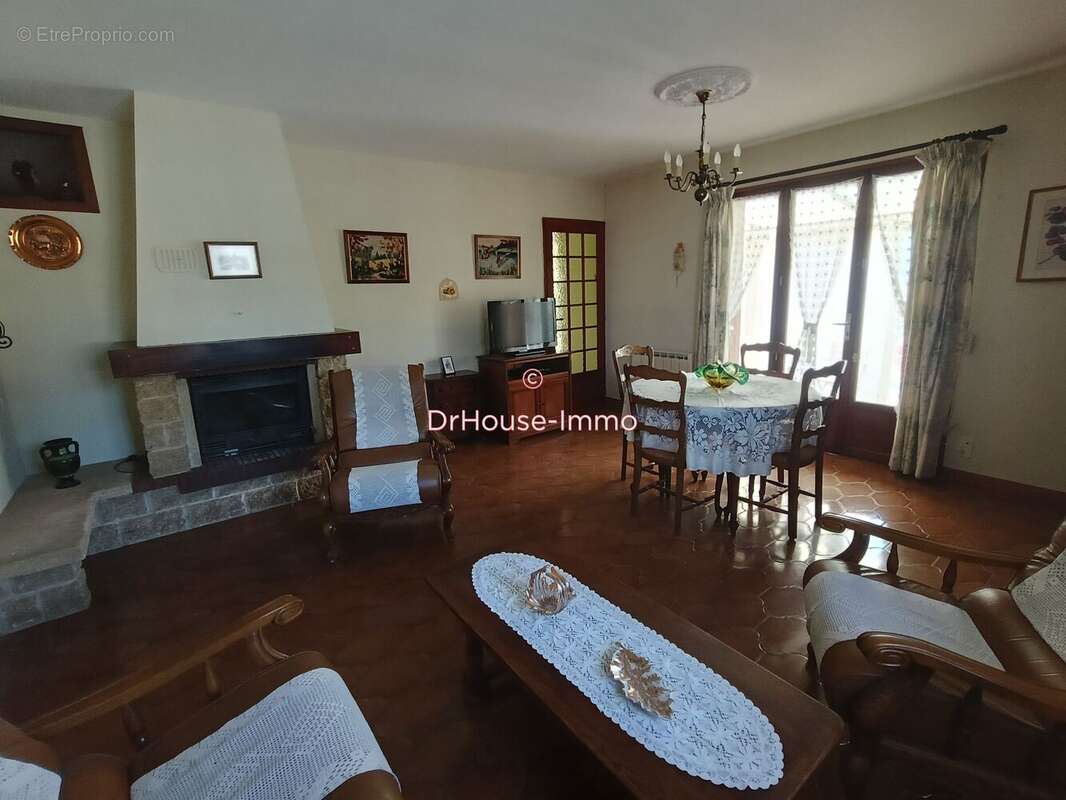 Maison 102 m² à Aigues-Mortes  - photo 23