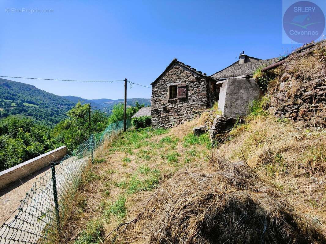 Maison à LA SALLE-PRUNET