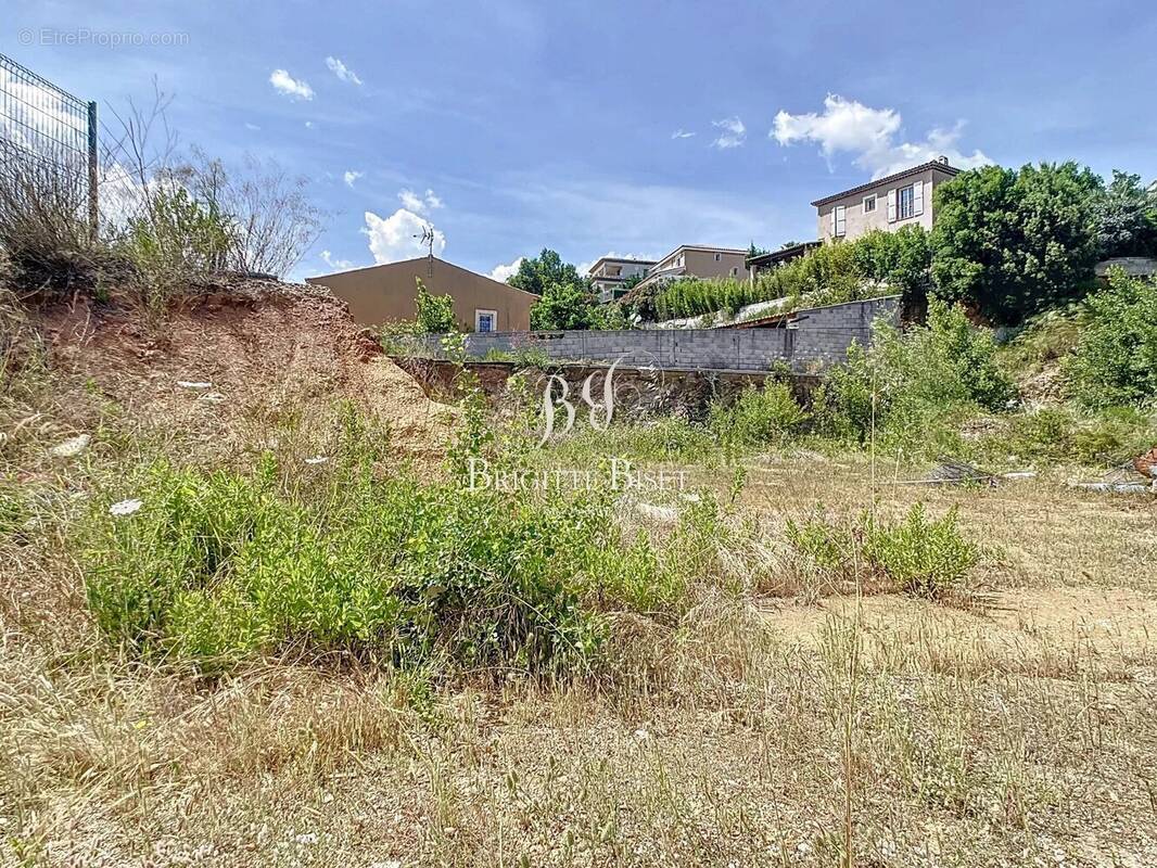 Terrain à SAINTE-MAXIME