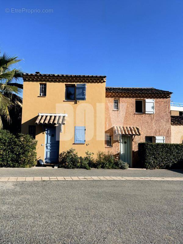 Maison à VILLENEUVE-LOUBET