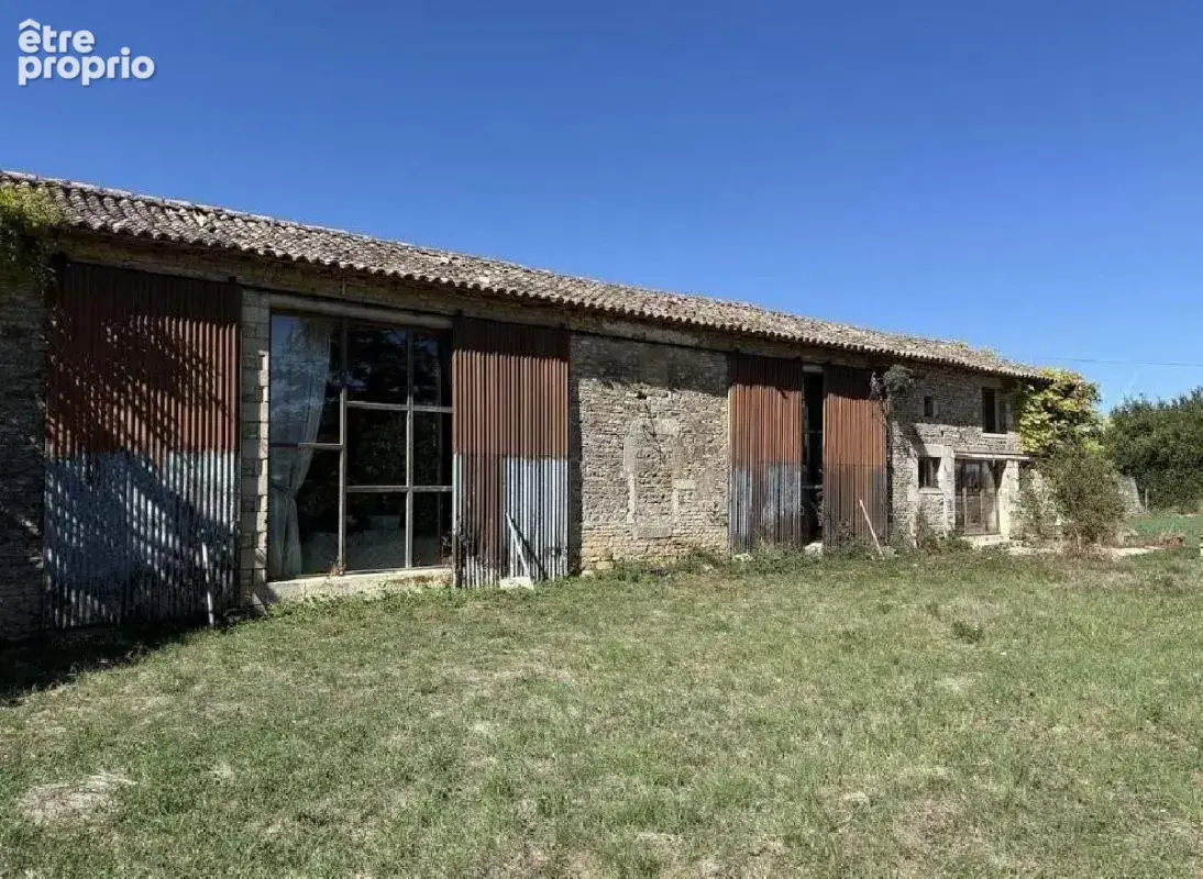 Maison 8 pièces 320 m² à vendre à Sauze-Vaussais (79190) - photo 3