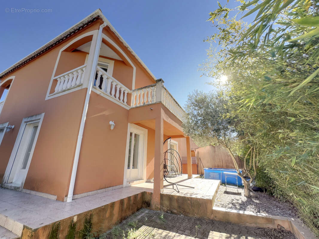 Maison à SAINT-BAUZILLE-DE-PUTOIS