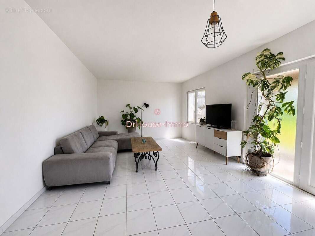 Maison à BASSILLAC