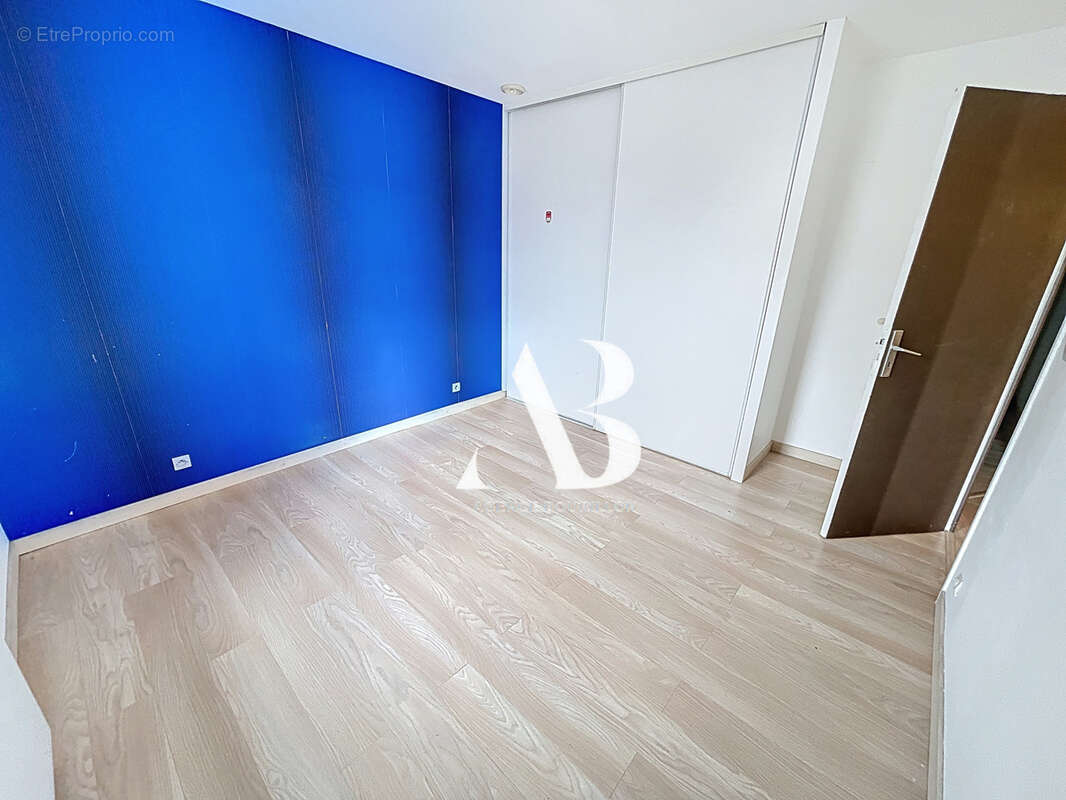 Maison à VERNEUIL-L'ETANG