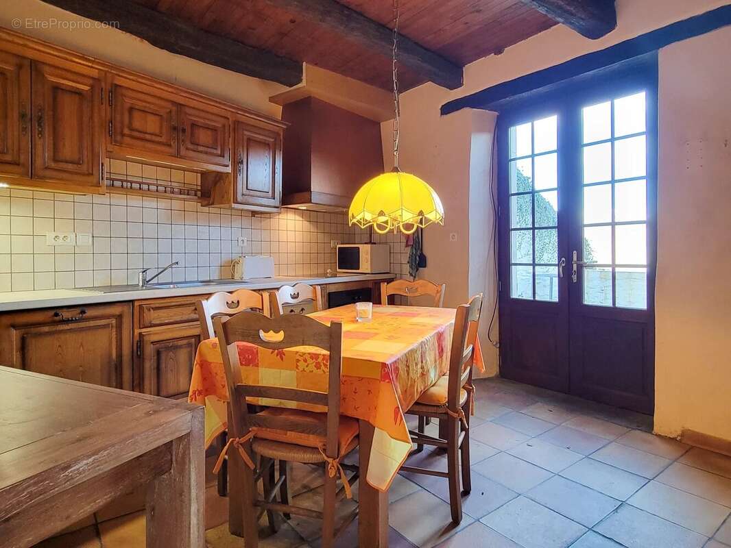 Charmante Propriété en Pierre avec Maison d’Amis au Cœur de Najac - photo 4
