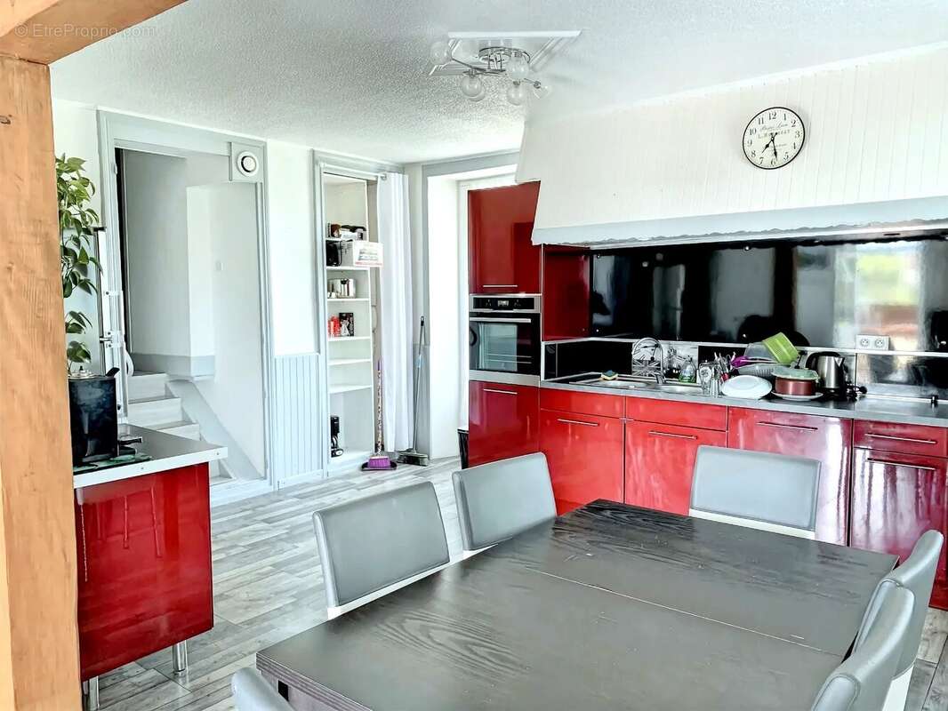 Maison à BUSSIERE-GALANT