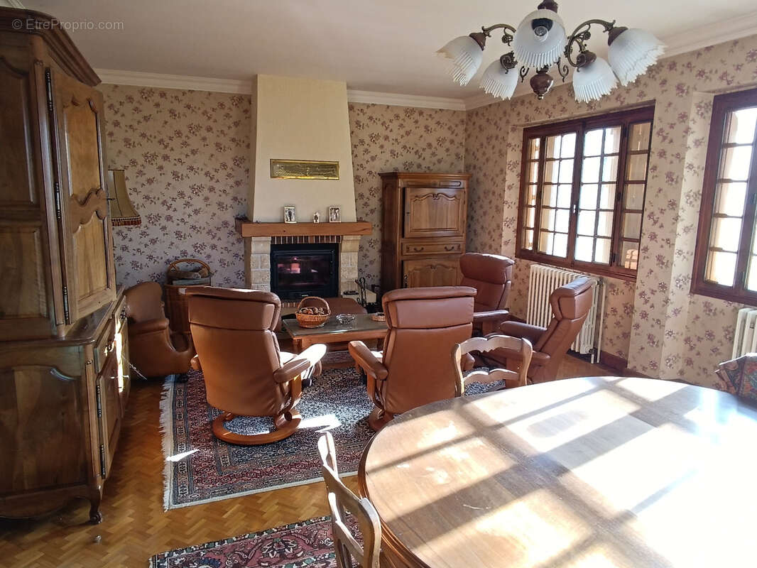 Maison à PRAYSSAC