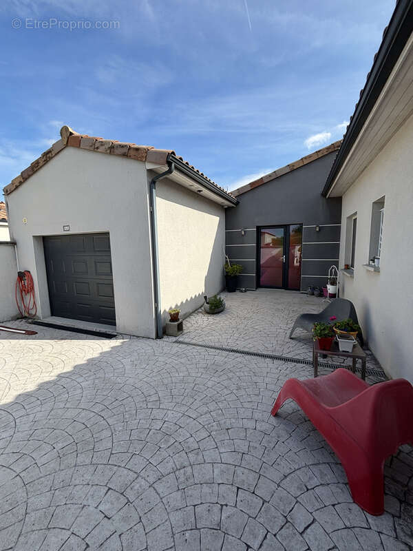 Maison à SAINT-MARCEL-LES-VALENCE