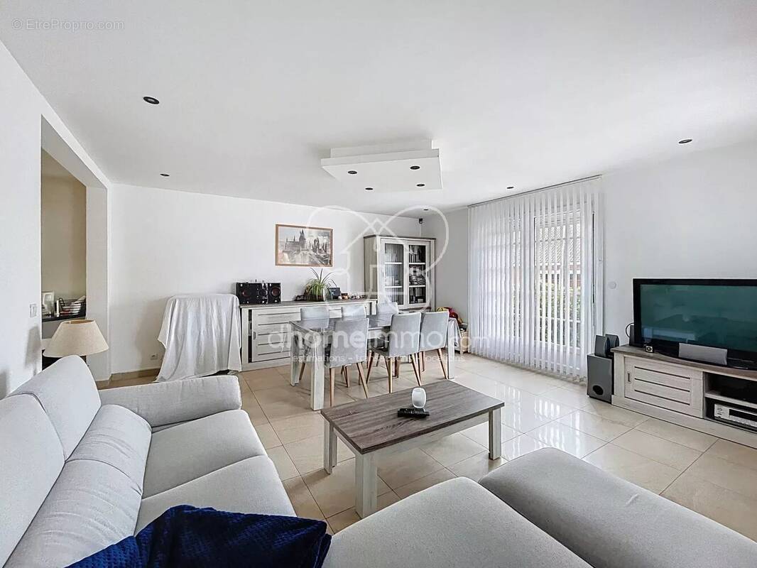 Maison à RAIMBEAUCOURT