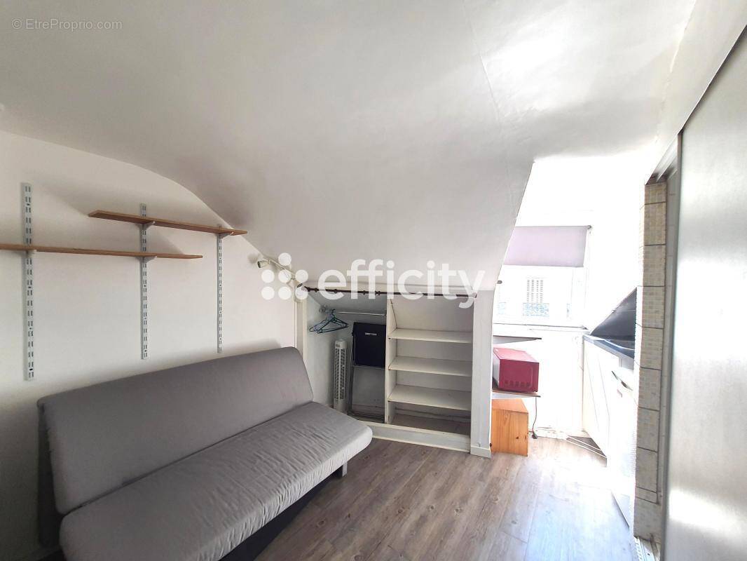 Appartement à PARIS-9E